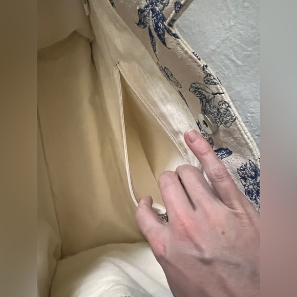 Francesca's Collections Blue and Cream Floral Tote - Picture 9 of 16